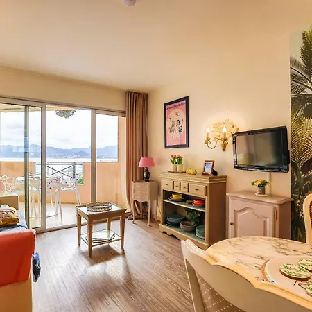 Le 497 - Vue Et Piscine Cannes